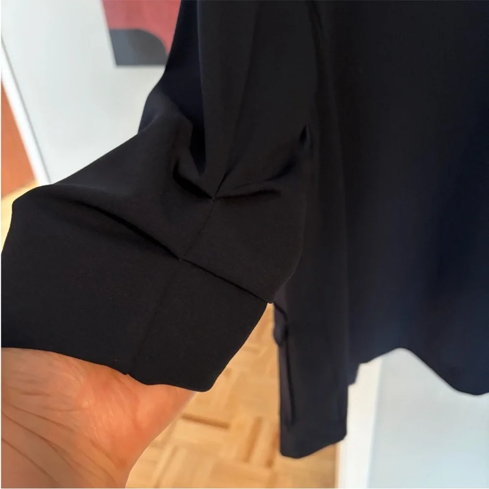 Suzy Shier Navy Blue Knit Blazer - Picture 4 of 5